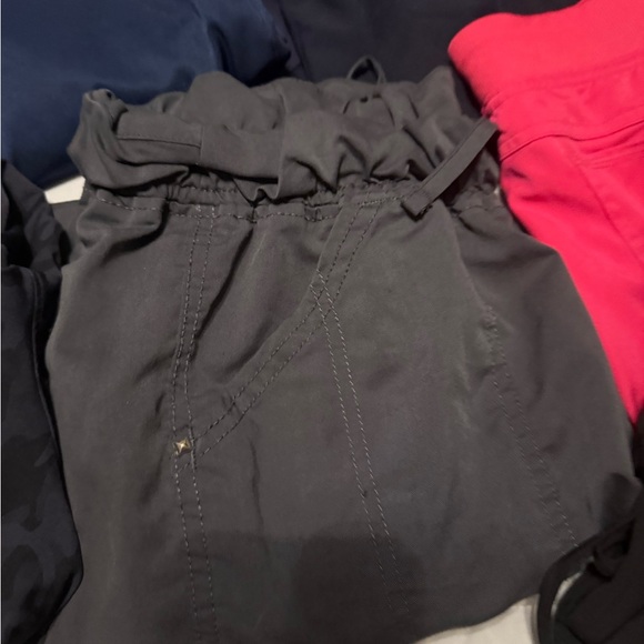 Assorted Scrub Pants Collection - Picture 6 of 7